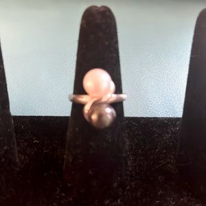 Sterling Silver Gray and White Pearl Ring  Size 8
